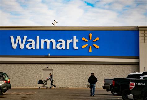 Walmart midland mi - Browse through all Walmart store locations in Michigan to find the most convenient one for you.